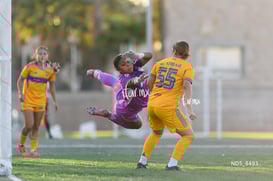 Yuridia Santoyo @tar.mx