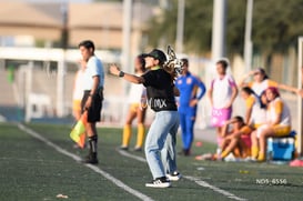 Andrea Medrano DT @tar.mx
