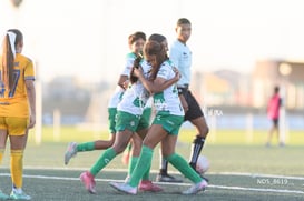 gol Estefanía Cisneros, Daisy Porras @tar.mx