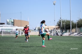 Aylin Salais @tar.mx