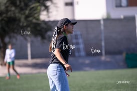 Andrea Medrano @tar.mx