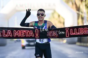 Pepe Ortiz, campeón 21k, campeón