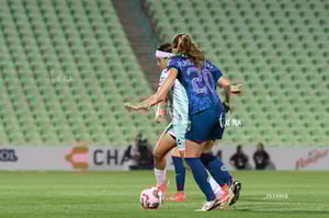 Nicolette Hernández