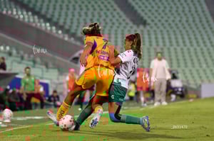 Kimberli Gómez, María Sánchez