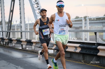 Daniel Ortíz, bengalas » Carrera Chilchota 5K 10K 21K