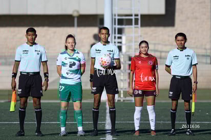 Capitanas, árbitros María De León, Melany Sosa » Santos Laguna vs Club Tijuana femenil S19