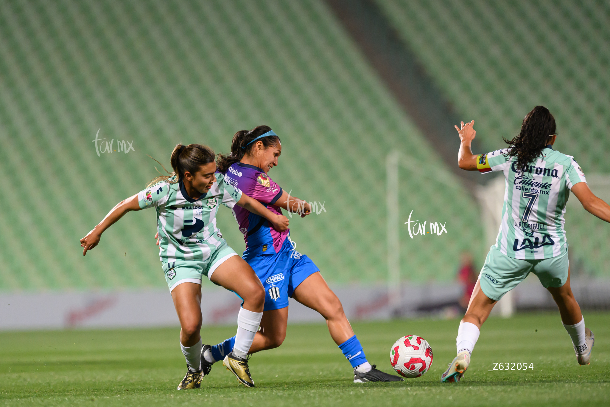 Diana Evangelista, Marianne Martínez | Santos Laguna vs Rayadas J13