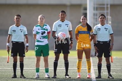 capitanas María De León, Alexa Gutiérrez » Santos Laguna vs Tigres UANL S19