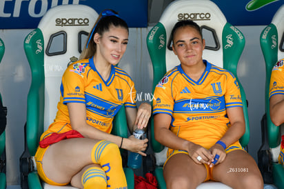Tatiana Flores, María González » Santos vs Tigres femenil