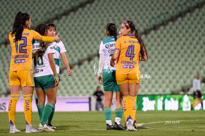 Greta Espinoza, Diana Ordoñez » Santos vs Tigres femenil