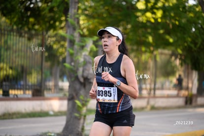 Isabel Vélez, bengalas | 10K Simsa 2025