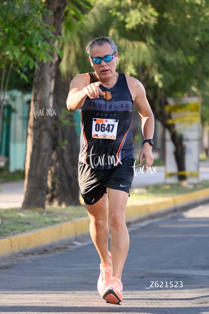 Salvador Montoya, bengalas | 10K Simsa 2025