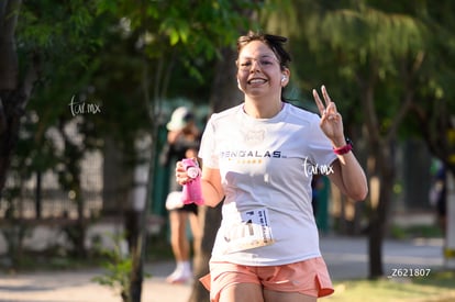 Gaby Casas, bengalas | 10K Simsa 2025