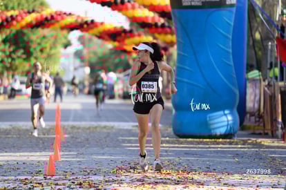 Isabel Vélez, bengalas | 10K Simsa 2025