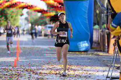 Isabel Vélez, bengalas | 10K Simsa 2025