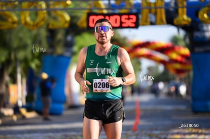 Alejandro Valenzuela, veloz | 10K Simsa 2025