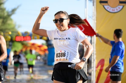 Laura Quintero, bengalas | 10K Simsa 2025