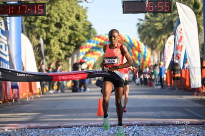 Beatriz Kamuto Gesabusa, campeona 21K El Siglo | 21K y 5K El Siglo de Torreón 2025