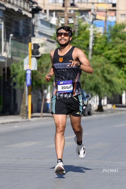 Arturo Delgado, Bengalas | Carrera 10 millas y 5K Rotary