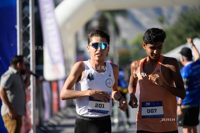 Jared Rivera, Jose Juan Navarro, Halcones | Carrera 10 millas y 5K Rotary