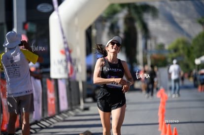 Ana Janeth Ibarra, summits | Carrera 10 millas y 5K Rotary