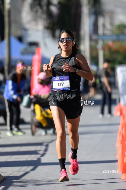 Lucero Alvarado, Rakan | Carrera 10 millas y 5K Rotary