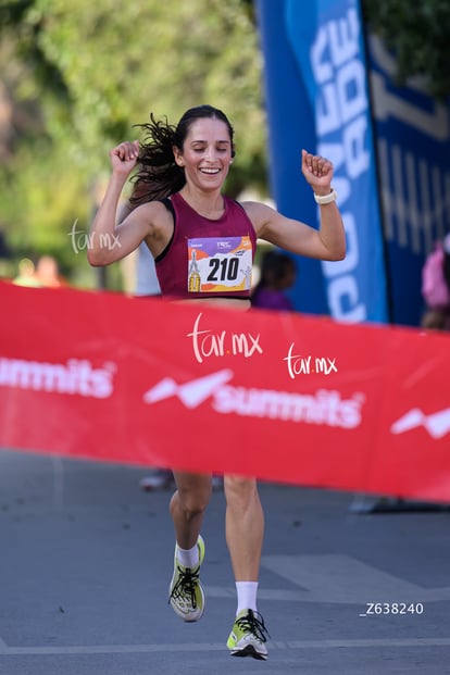 Ana Janeth Ibarra, Campeona 10k, summits | Carrera 10K y 7K todo por ayudar 2025