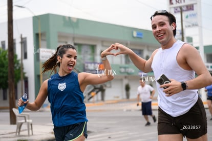 Ana Karen, bengalas | Carrera 5 y 10K Multimedios Laguna 2025