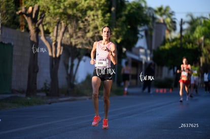 Jessica Flores | Carrera 5K y 10K Abastos 2025