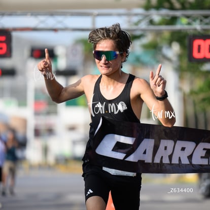 Emiliano Álvarez, campeón 5k, halcones | Carrera 5K y 10K Canacintra Torreón 2025