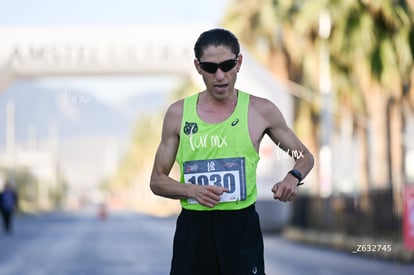 Roberto Zamora, bengalas | Carrera Artec 21K 12K 5K