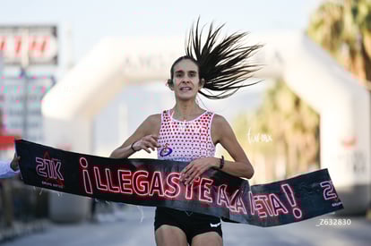 Jessica Flores, campeona 21k, campeona | Carrera Artec 21K 12K 5K