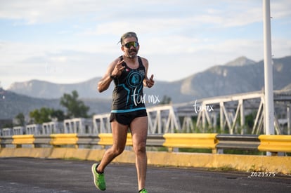 elote, halcones | Carrera Chilchota 5K 10K 21K