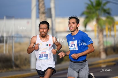 Juan Carlos Carvajal, campeón, Miguel Ángel Hernández | Carrera Chilchota 5K 10K 21K