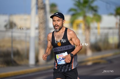 Daniel Ortíz, bengalas | Carrera Chilchota 5K 10K 21K