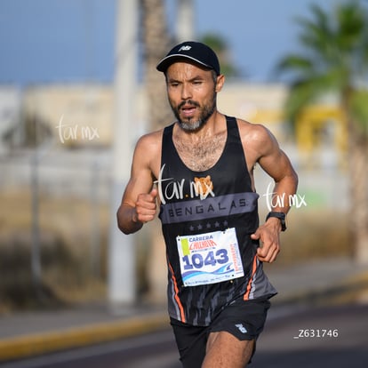 Daniel Ortíz, bengalas | Carrera Chilchota 5K 10K 21K