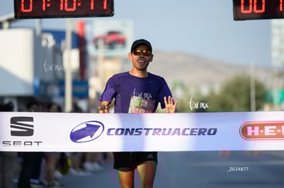 Juan Carlos Carvajal, Campeón 21K | Carrera del día del padre 2025