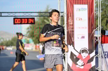 Jared Serrano Rivera, campeón 10K | Carrera del día del padre 2025