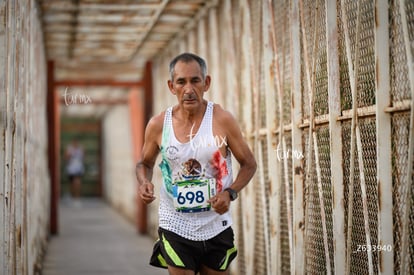 rebeldes | Carrera Moderna Sport Adidas 2025