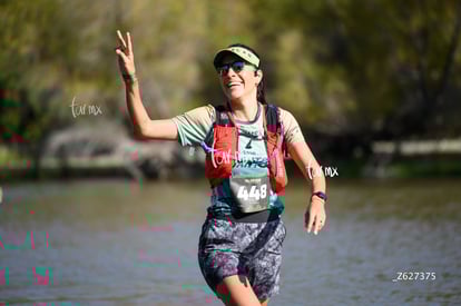 Alma Cantú, bengalas | El Cruce, sexta edición 12K y 25K