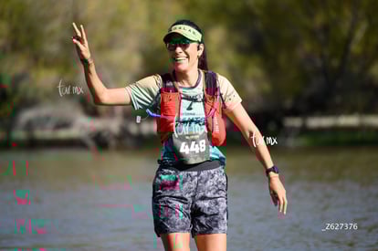 Alma Cantú, bengalas | El Cruce, sexta edición 12K y 25K