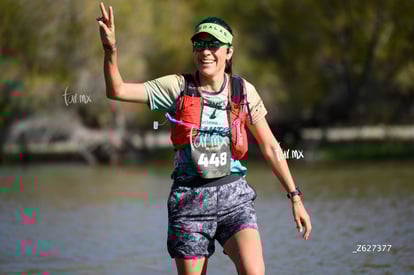 Alma Cantú, bengalas | El Cruce, sexta edición 12K y 25K