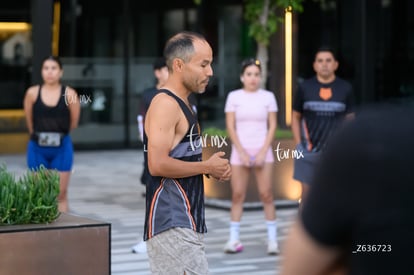 Daniel Ortíz, bengalas | Entrenamiento rumbo al Maratón Lala 2026