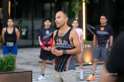 Daniel Ortíz, bengalas | Entrenamiento rumbo al Maratón Lala 2026