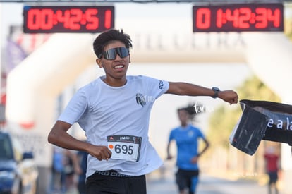 Roberto Aguilar, campeón 12K | Medio maratón ARTEC 2024