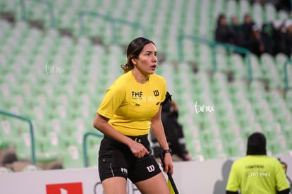 Melanie Villavicencio, árbitro | Santos Laguna vs Chivas Guadalajara femenil