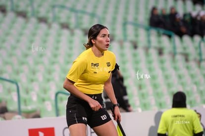 Melanie Villavicencio, árbitro | Santos Laguna vs Chivas Guadalajara femenil