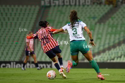 Sasha Pickard, Ivonne González | Santos Laguna vs Chivas Guadalajara