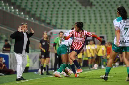 Vivian Ikechukwu, Ivonne González | Santos Laguna vs Chivas Guadalajara