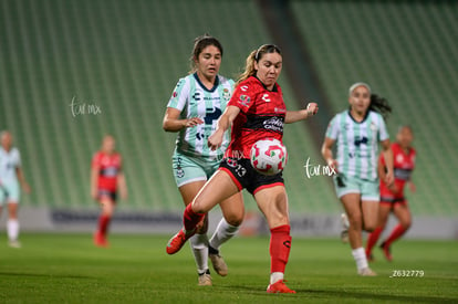 balonazo en la pierna, Mayra Pelayo-bernal | Santos Laguna vs Club Tijuana femenil